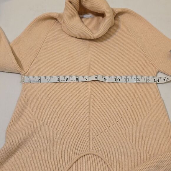 Revolve Lovers and Friends Crop Tie Front Long Sleeve Sweater xs - Picture 6 of 10